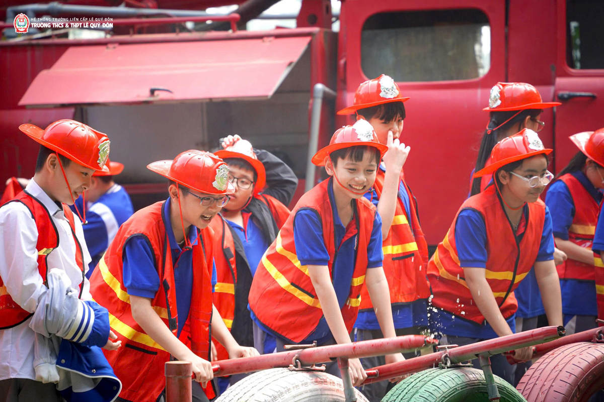 Trải nghiệm tại trường